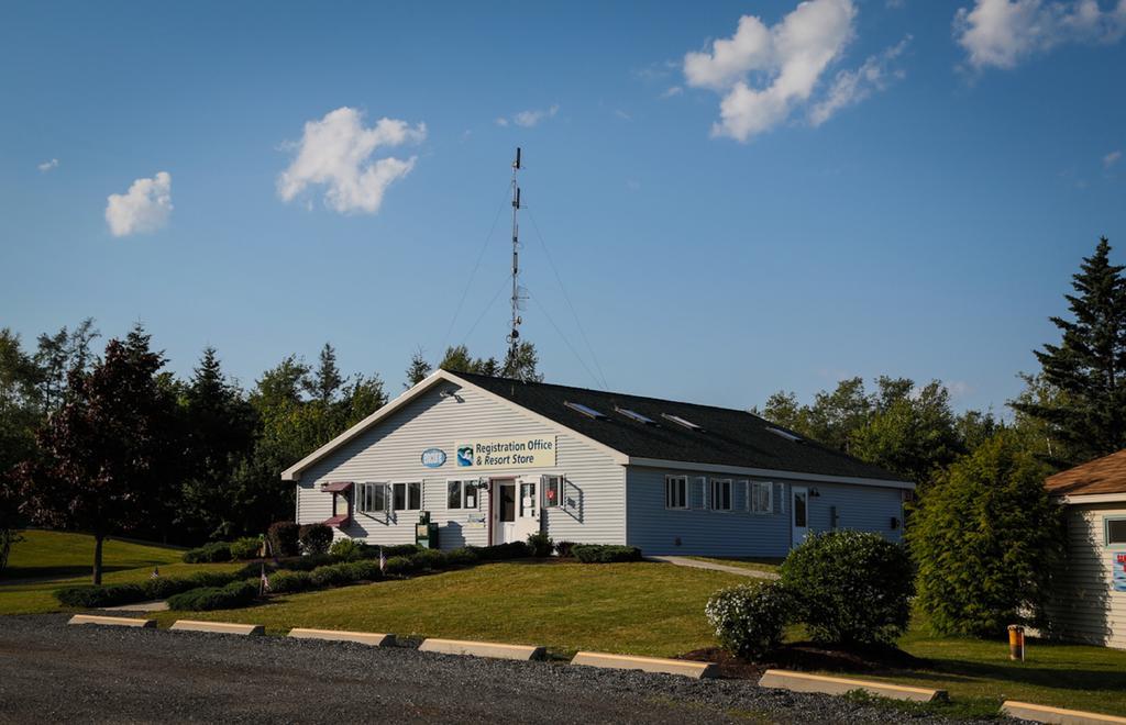 Narrows Too Camping Resort Cabin 1 Trenton Exterior photo